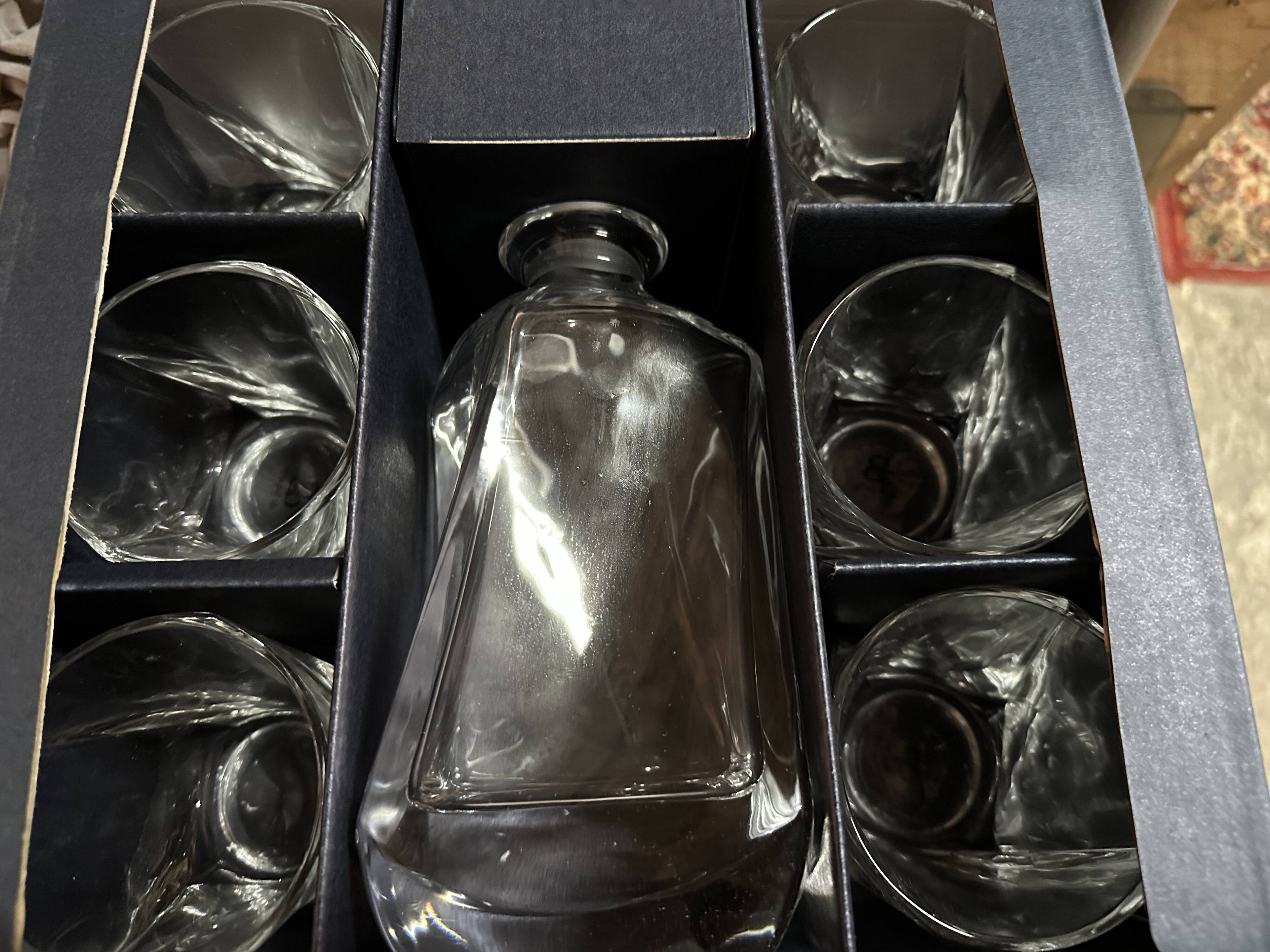 Vintage 2000'S 7-piece whiskey service