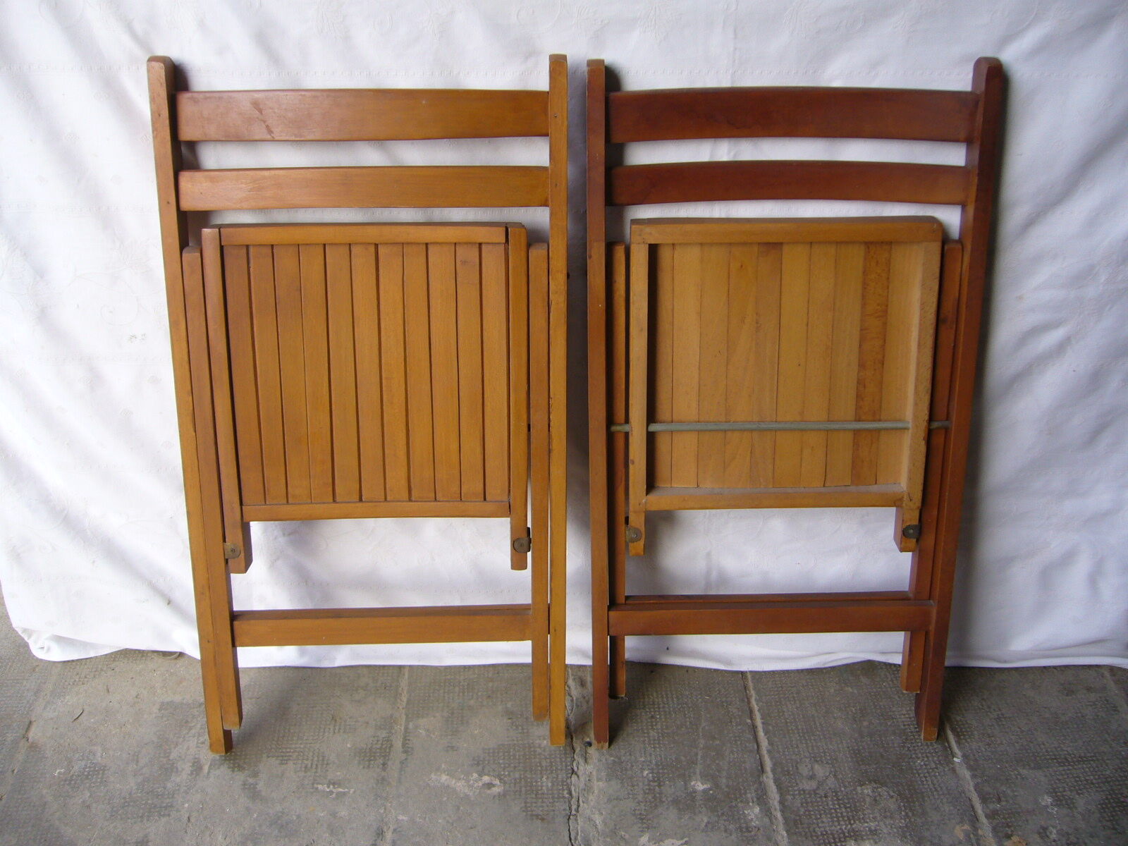 Chaises de jardin pliantes en bois verni