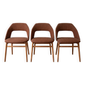 Set of 3 vintage 1960s chairs in wood and brown fabric.