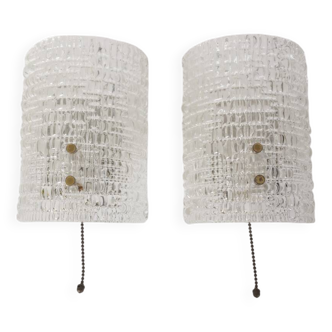 Pair of 1960s vintage wall lamps in crystal brass Italian design