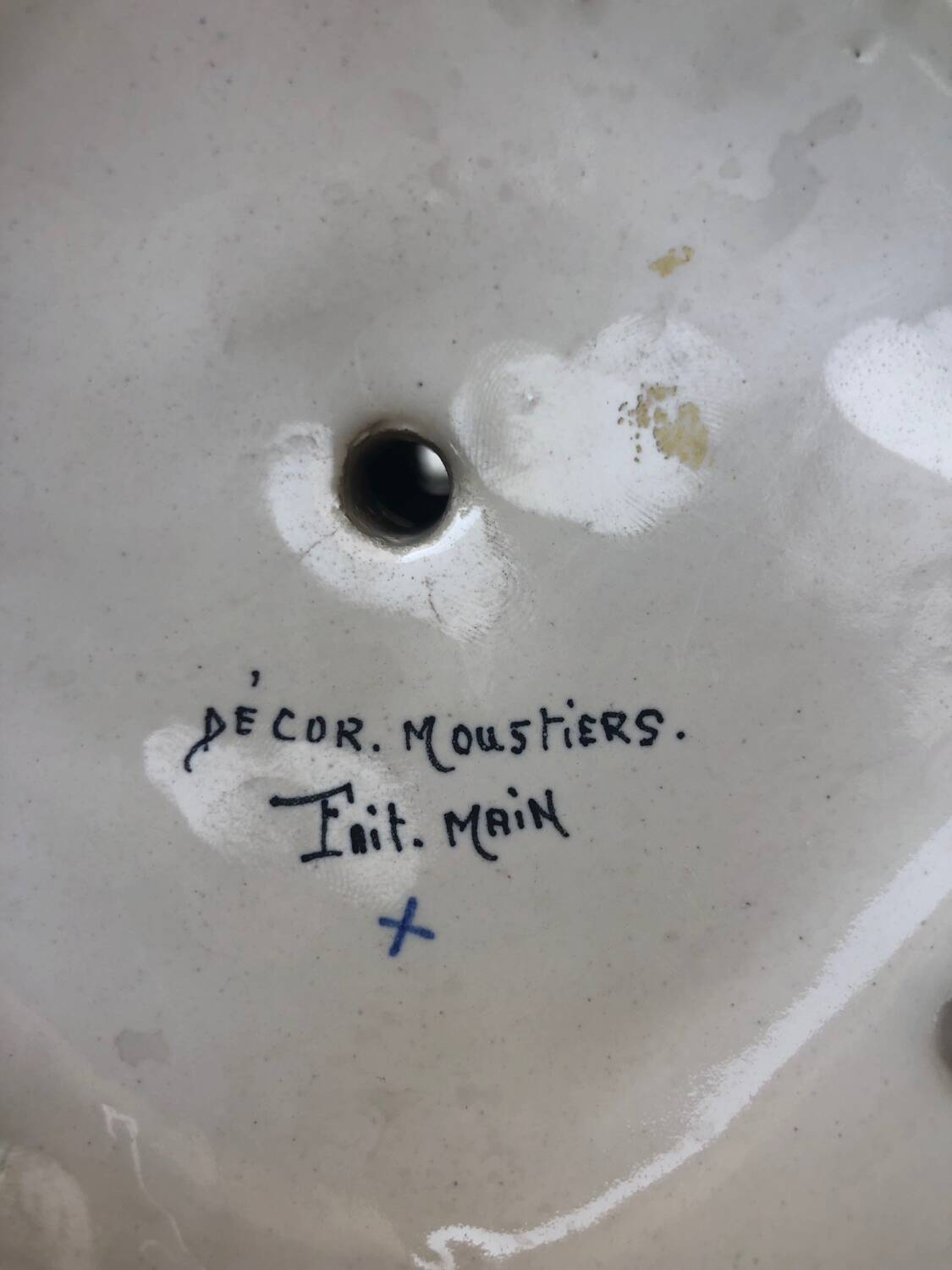 Hand-painted Moustiers porcelain candle holder