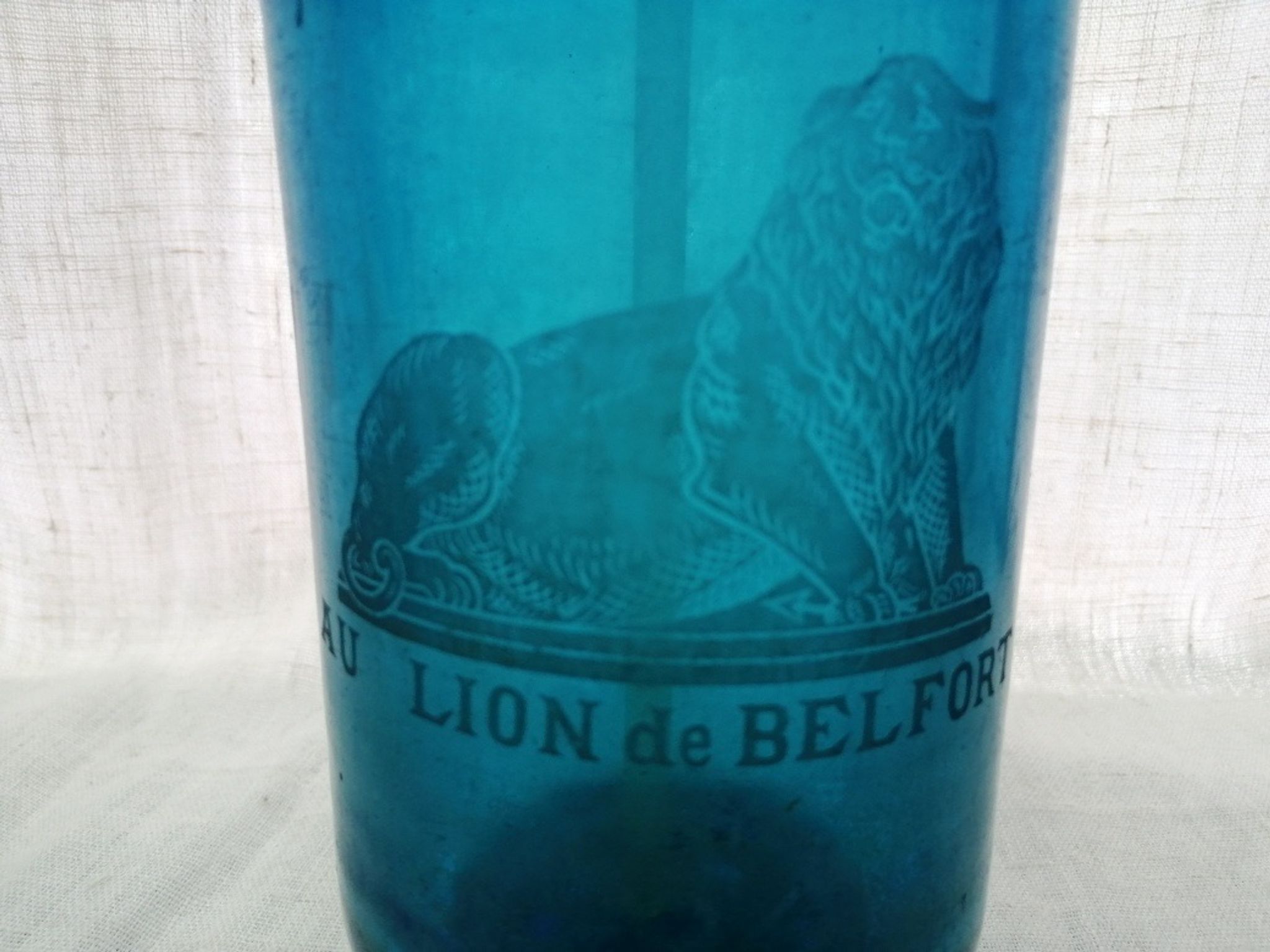 Siphon uae of seltz blue clear lion of Belfort former vintage