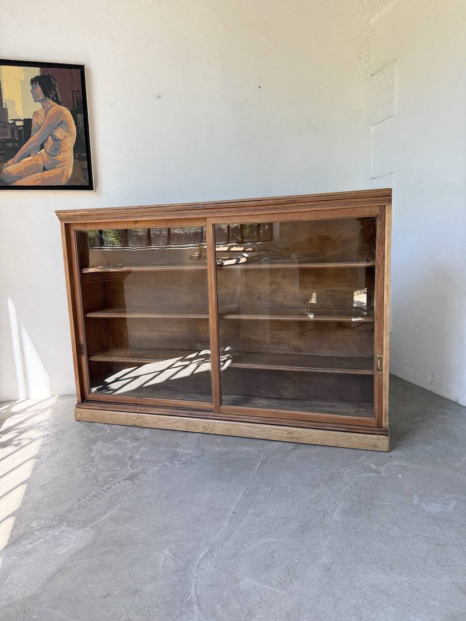 Enfilade vitrée en chêne, années 50