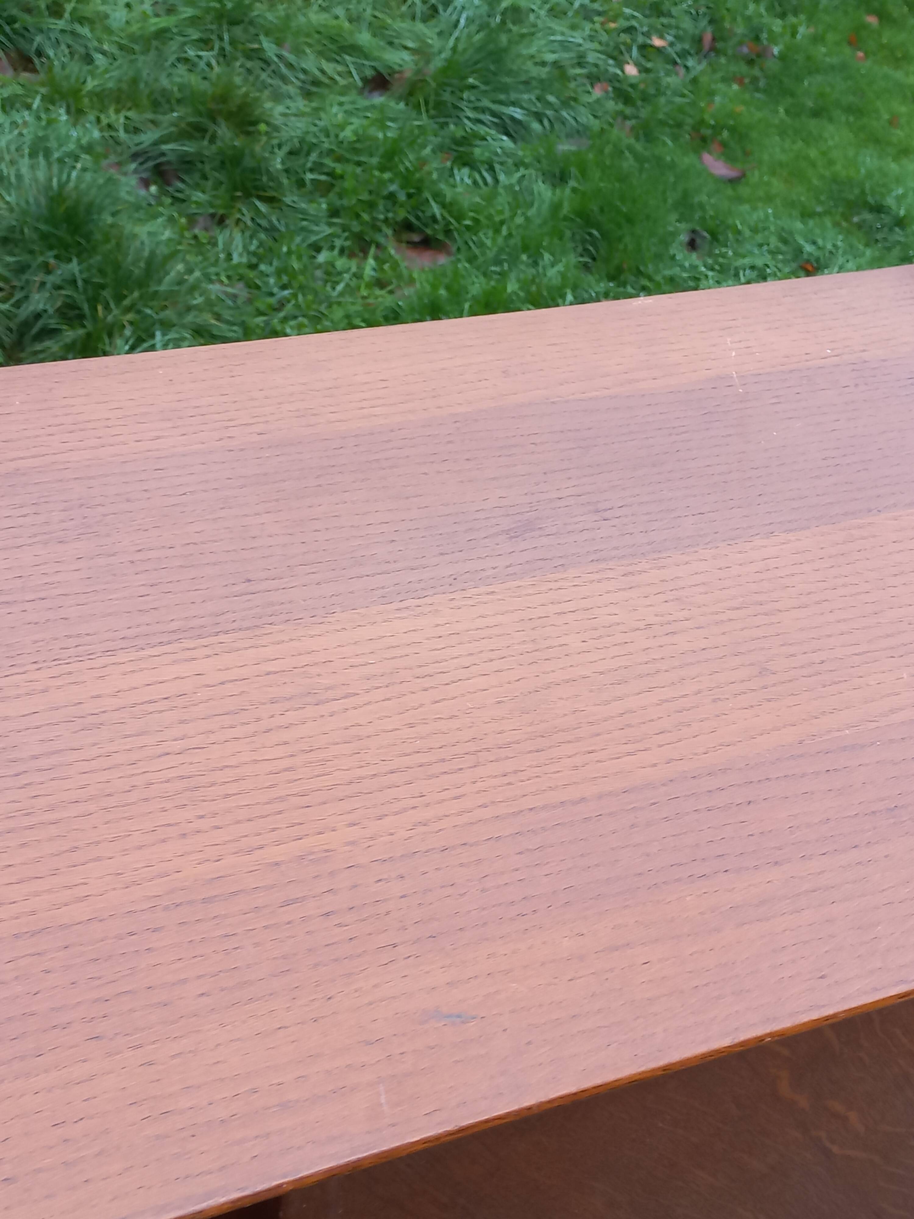 Enfilade vintage en chêne doré portes coulissantes pieds compas 1950