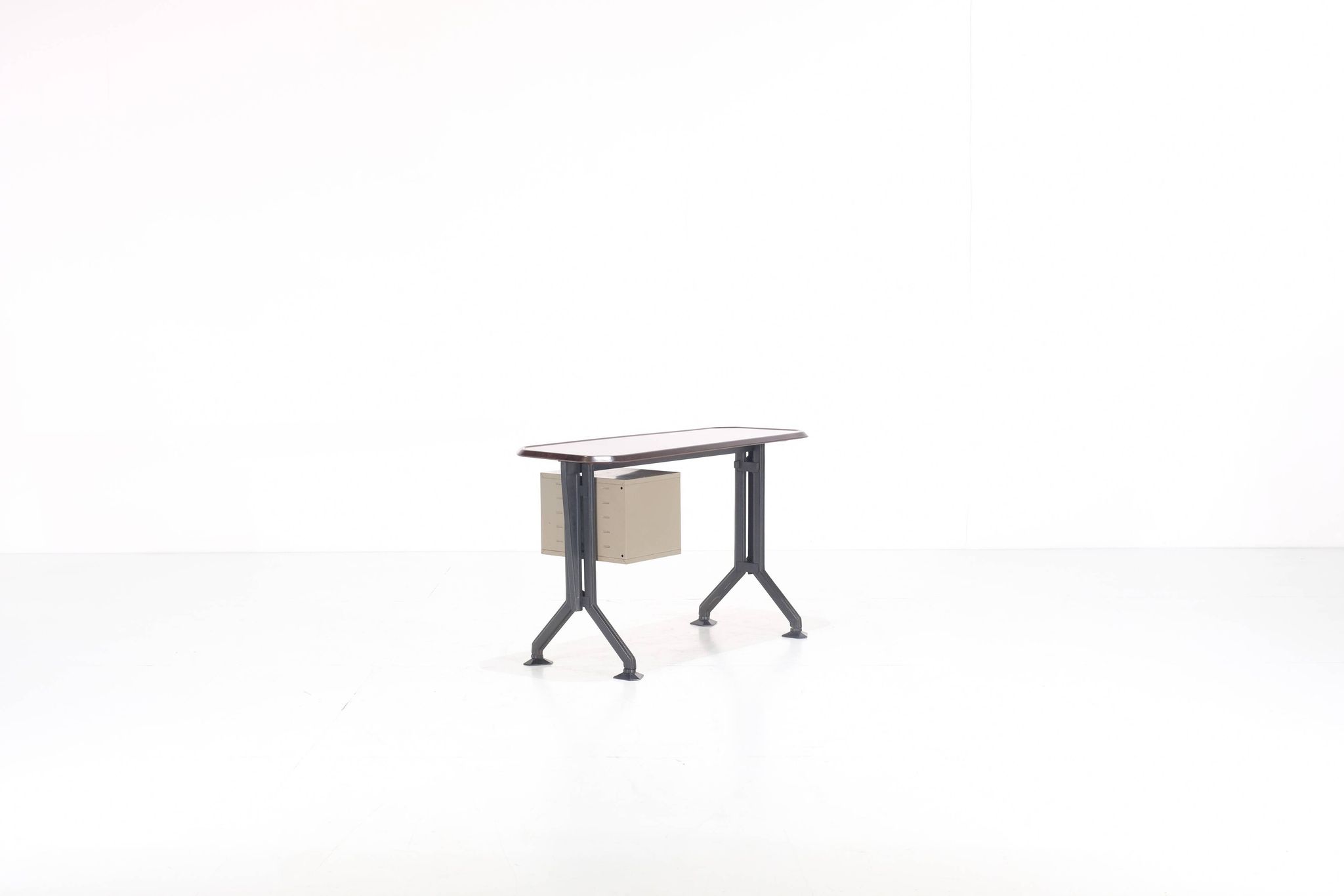 Petit bureau Arco par BBPR pour Olivetti Synthesis - 1960s