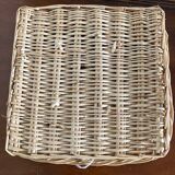 Wicker tray