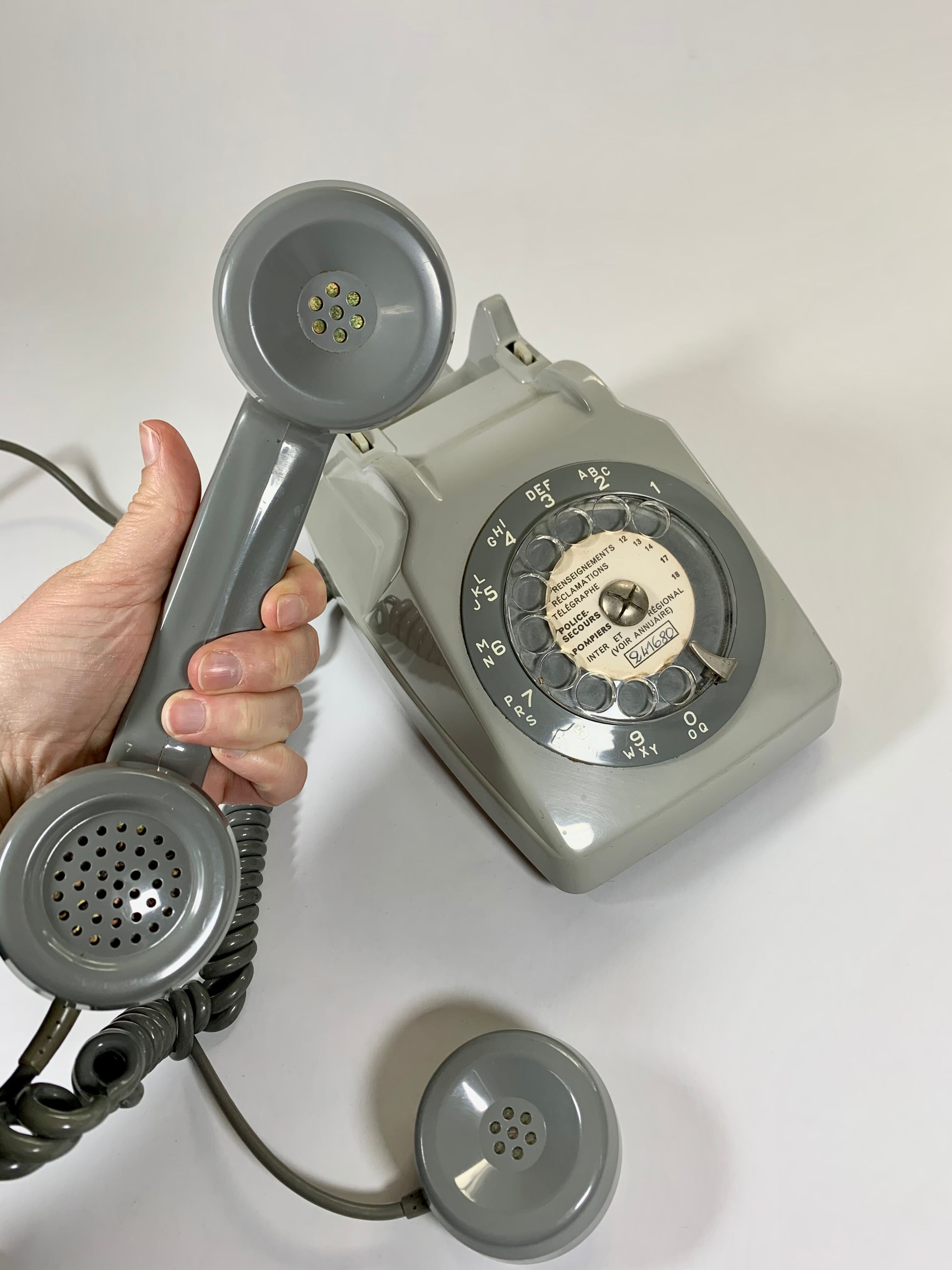 Téléphone de bureau vintage de marque Ericsson années 1960