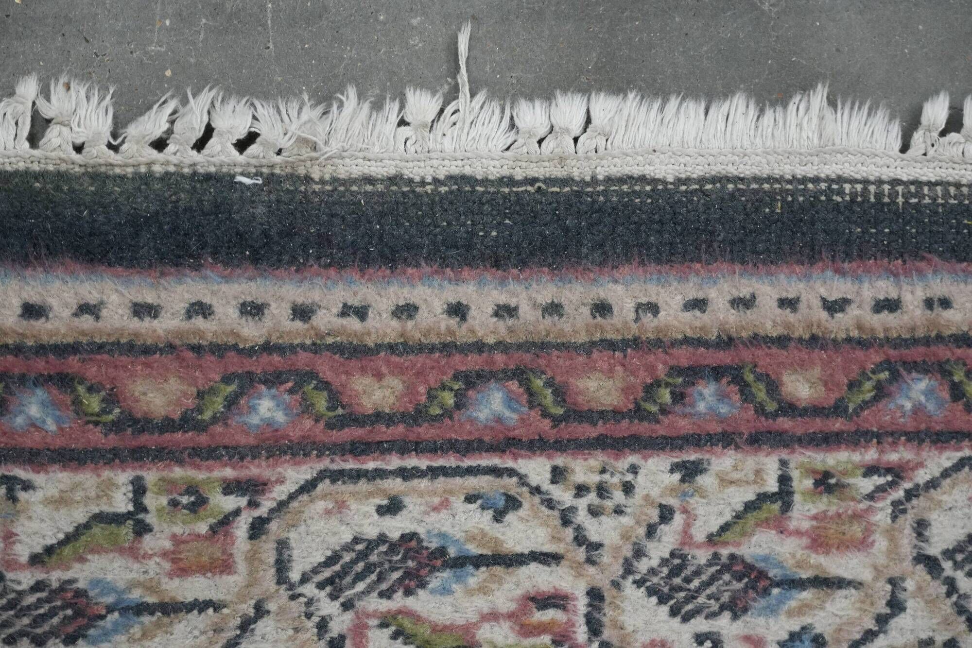 Beautiful vintage oriental rug with mainly blue colours 195x147cm