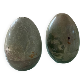 Vintage salt and pepper marble egg