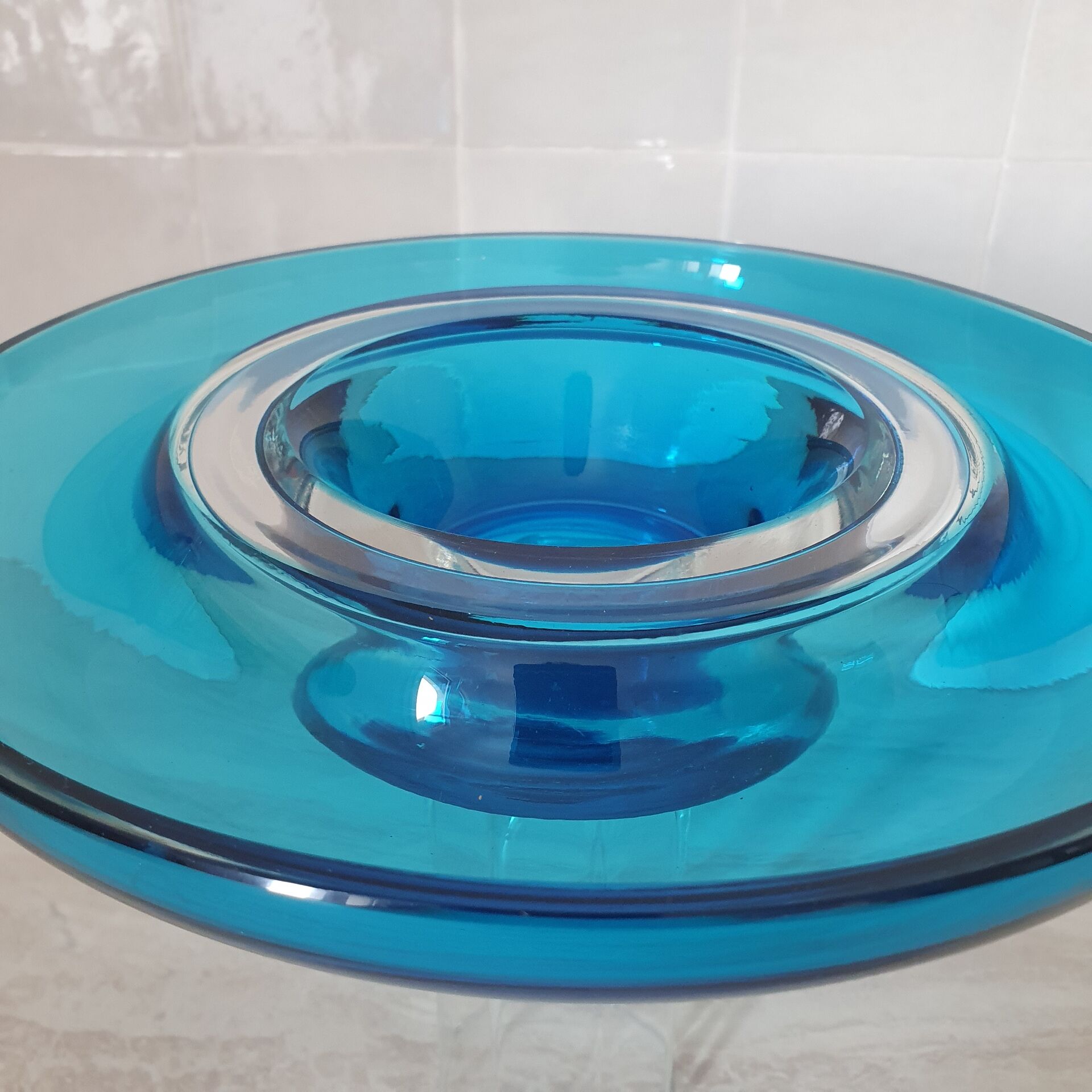 Round blue Murano glass bowl by Venini / signed