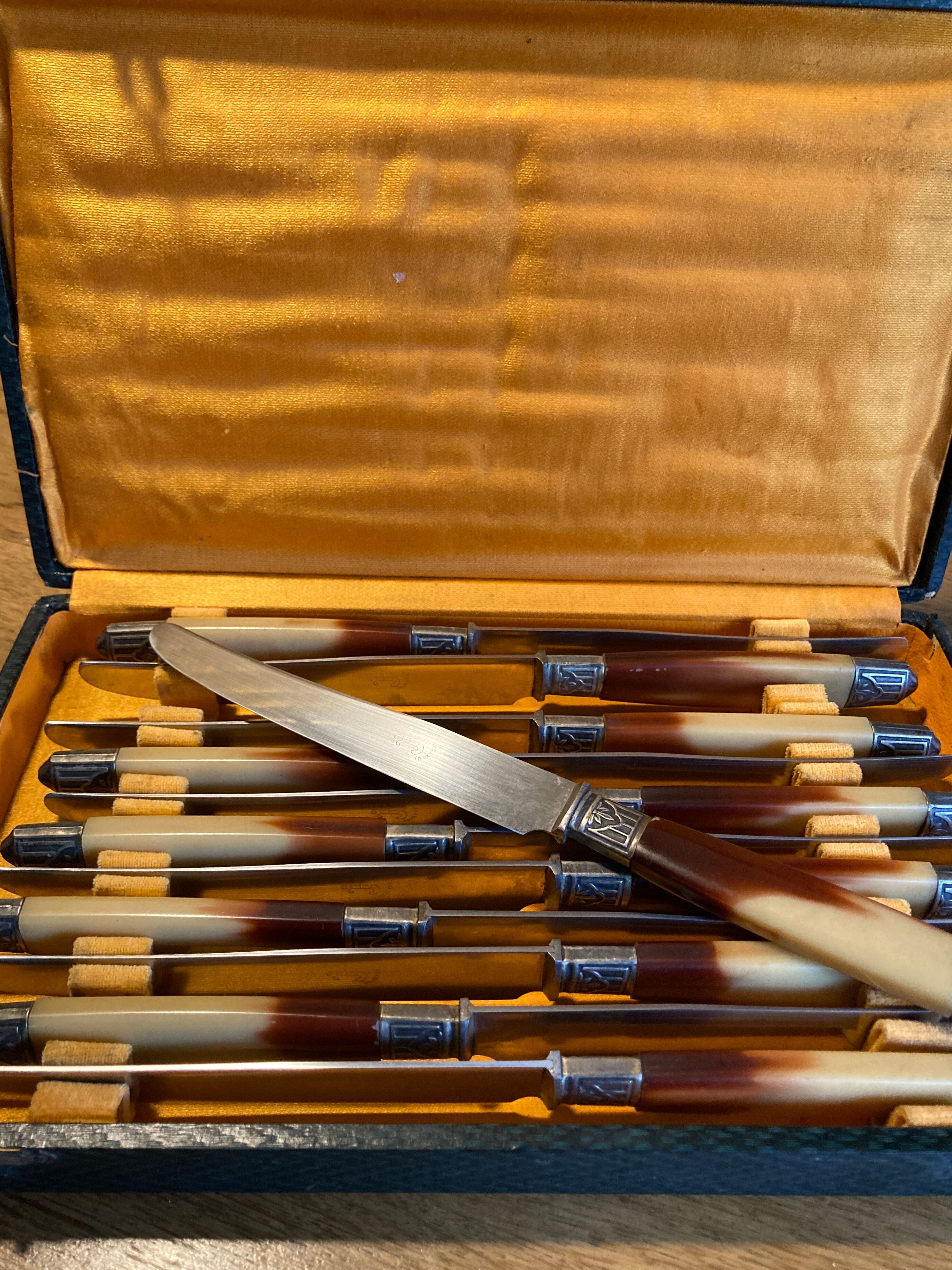 12 aArt deco knives