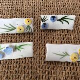 6 porcelain knife holders