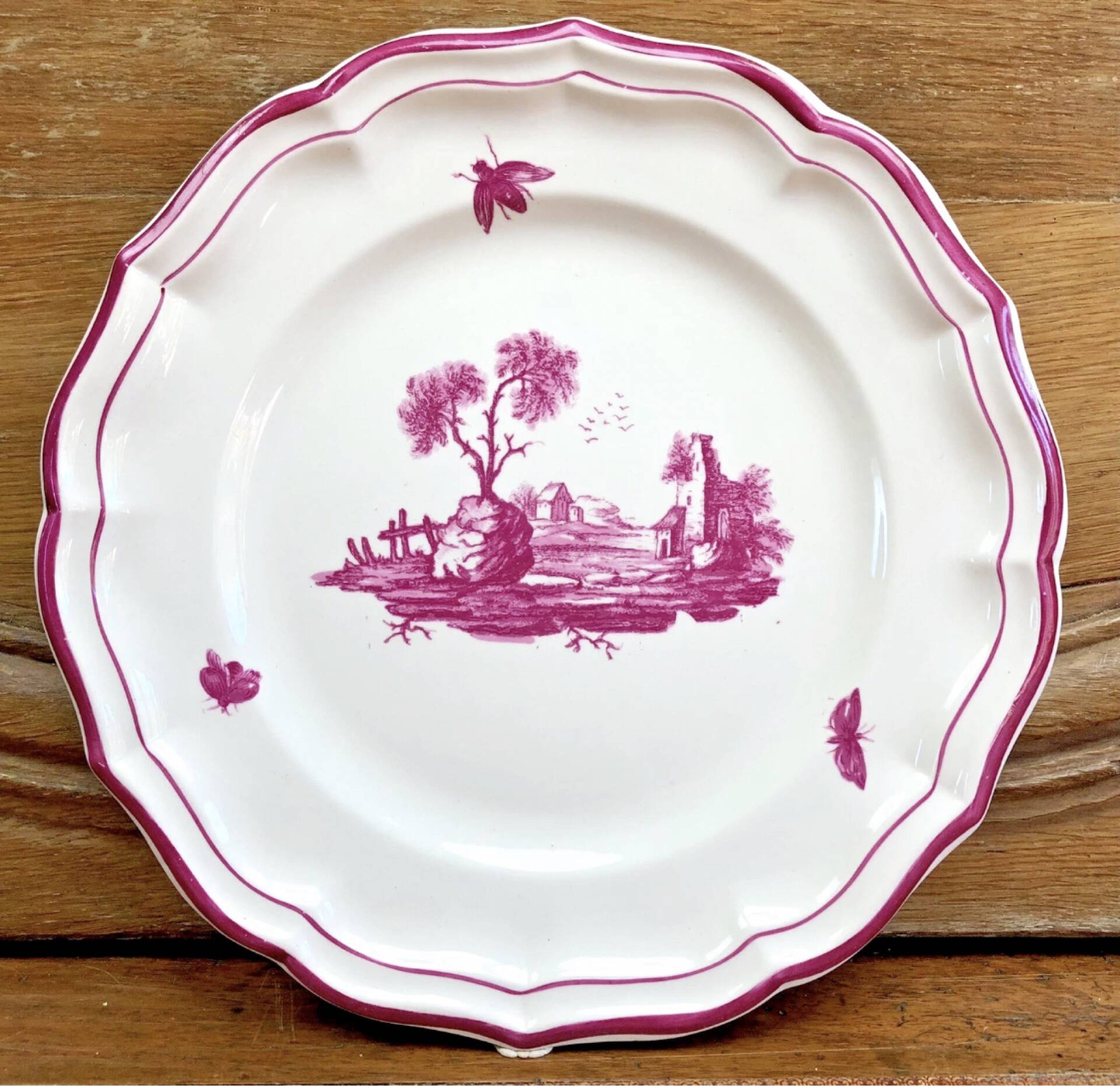 6 old flat table plates, Gien earthenware, pink landscape model.