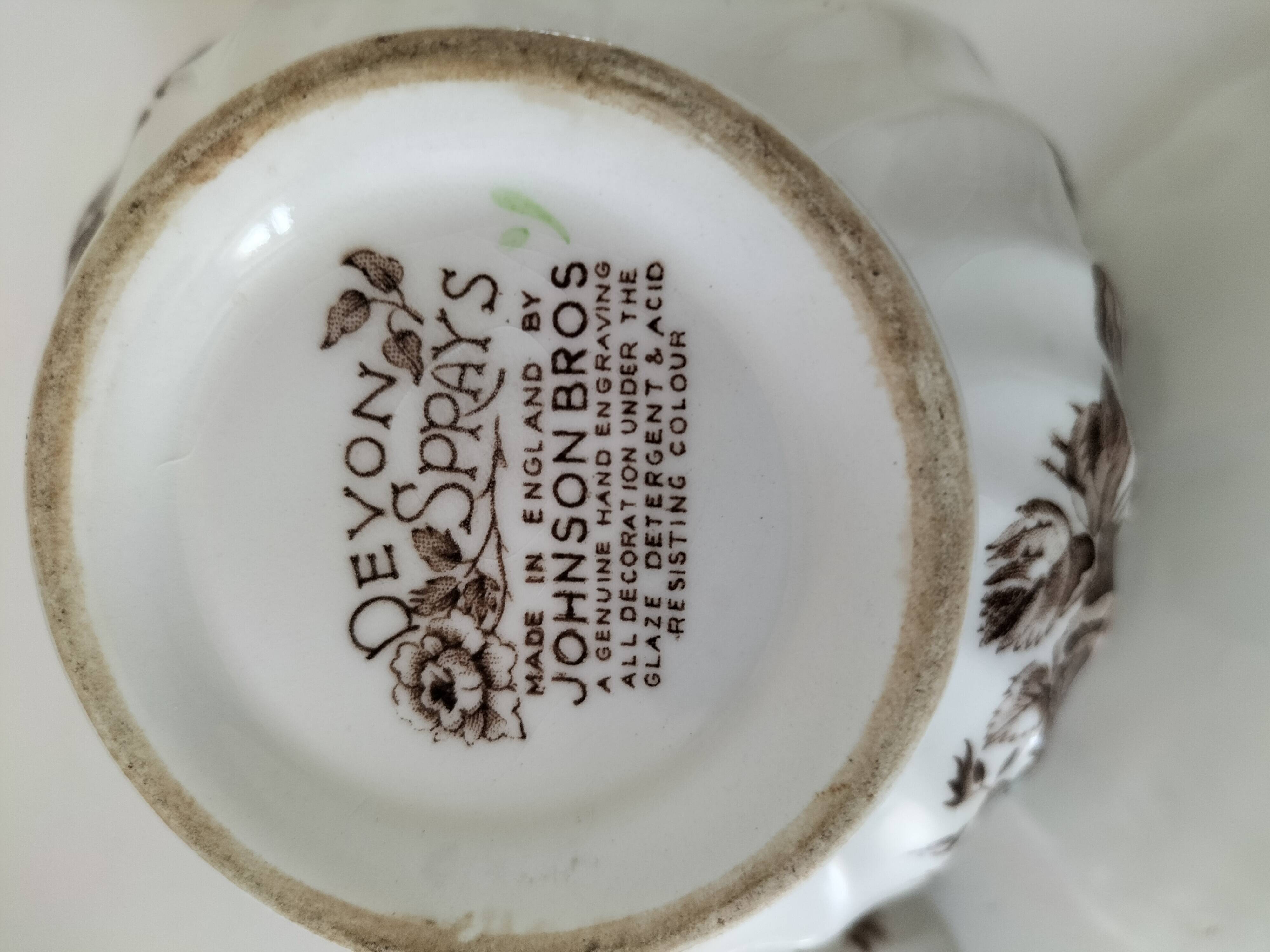 Vintage Johnson Brothers “Devon Sprays” Set