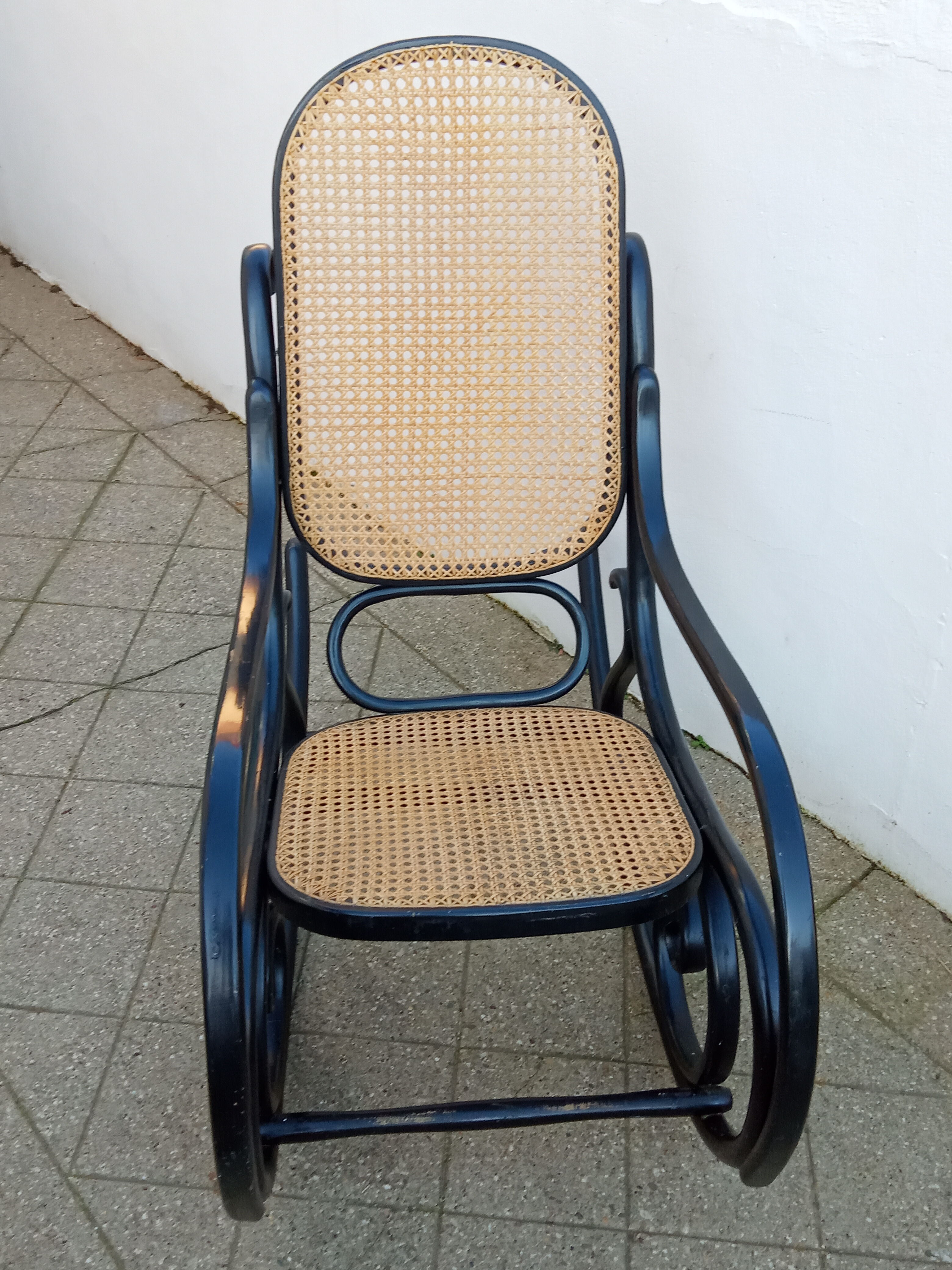 Rocking-chair canned