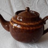 Art deco style teapot