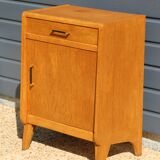 Furniture with 1 door and 1 drawer in light oak.