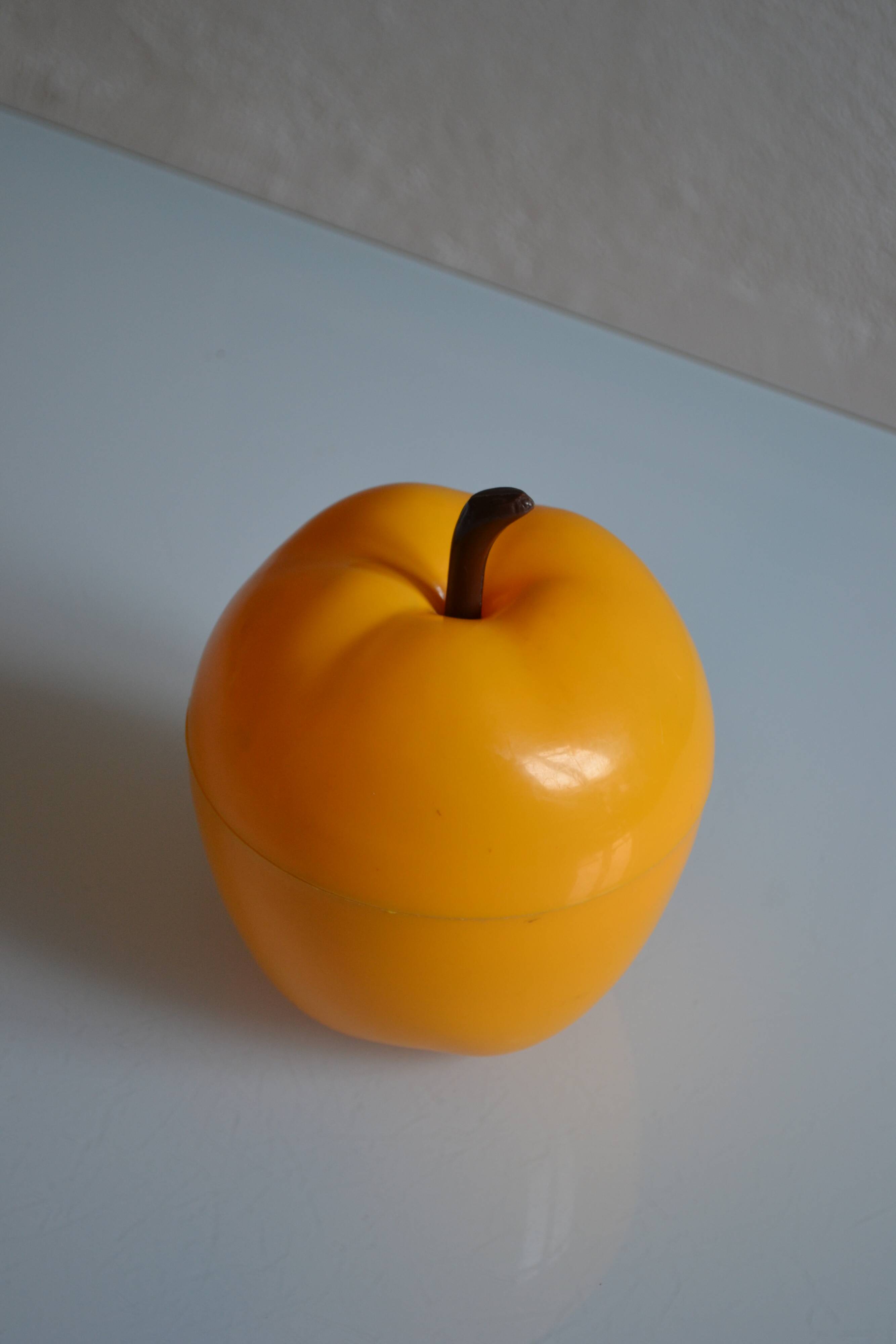Vintage 70's yellow apple ice bucket or ice cubes