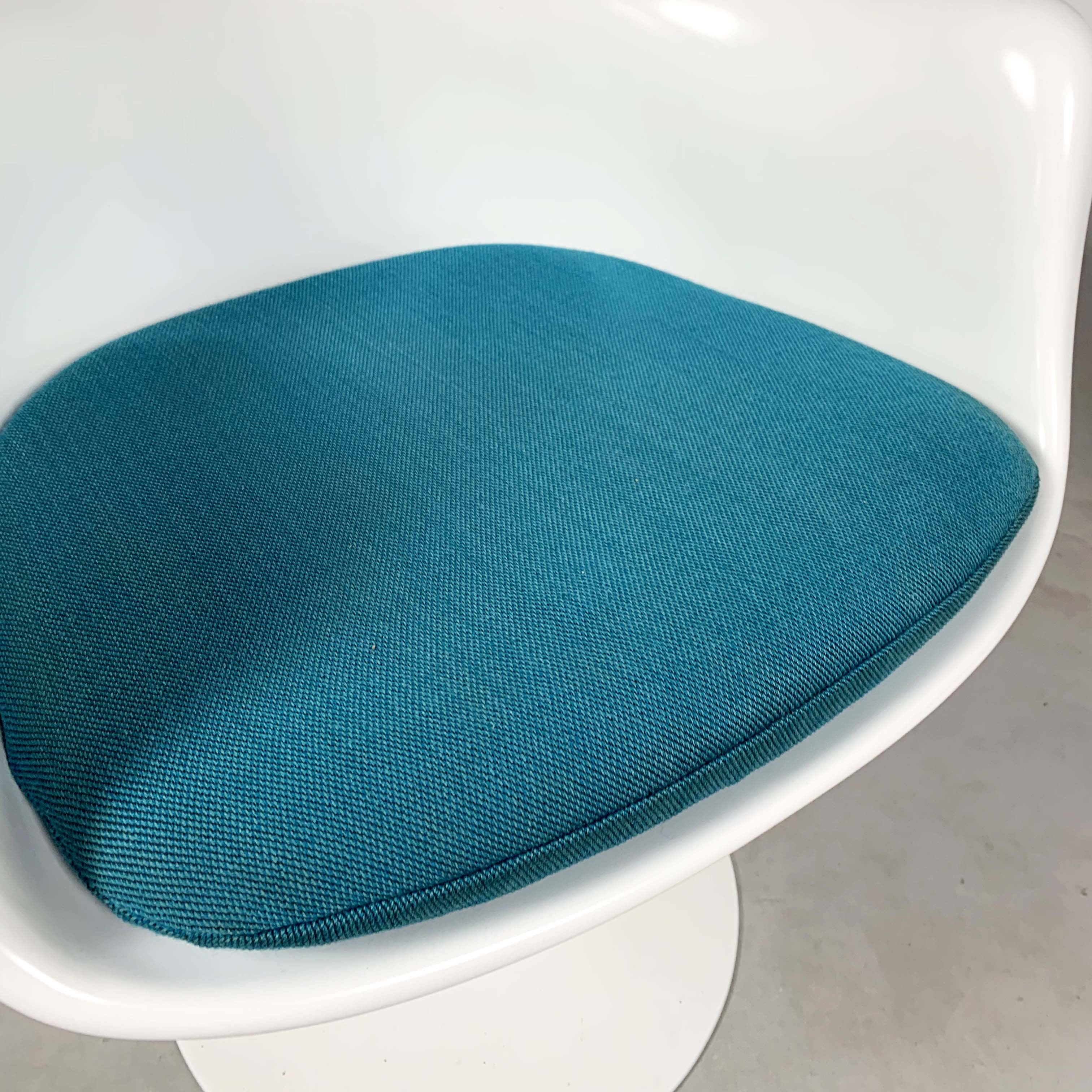Tulip chair by Eero Saarinen for Knoll 1970
