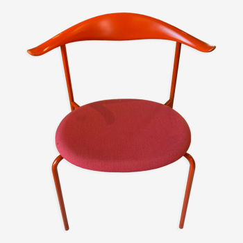 Chaise Carl Hansen rouge