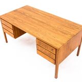 Teak desk Omann Jun, model 77, Denmark, 1960s. After restoration.