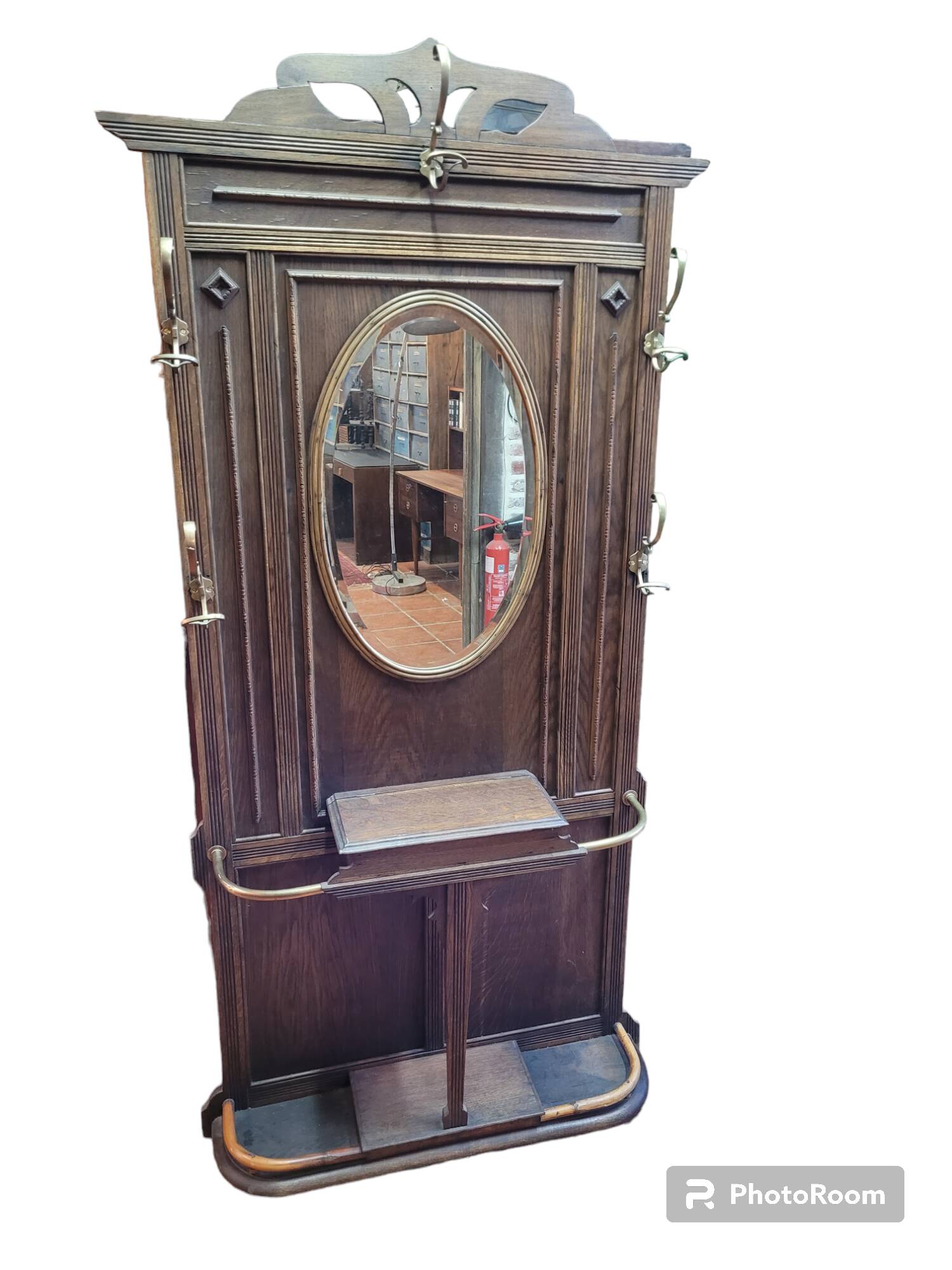 Old cloakroom or coat rack in oak