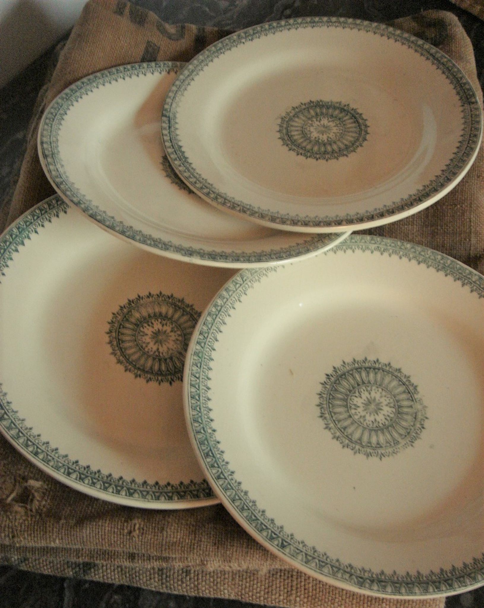 Set of 4 plates flat Creil and Montereau land of railway 1884-1920