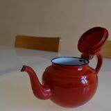 Vintage tea in red and black enamelled sheet