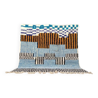 Magnificent handmade rug 200cm x 300cm