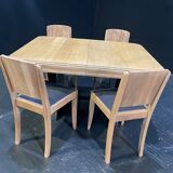 Table and its 4 chairs