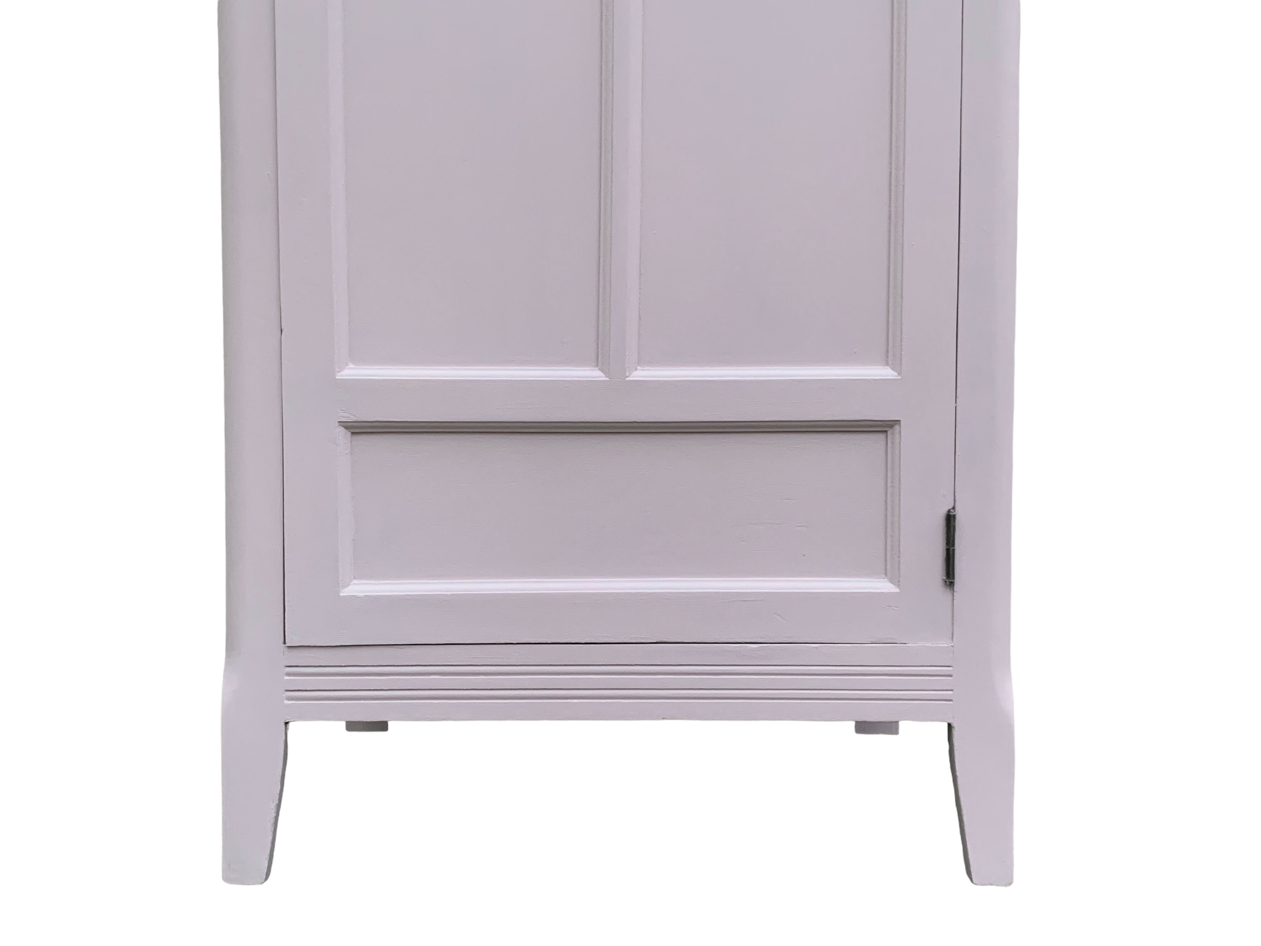 Parisian wardrobe, nude pink, 1940.