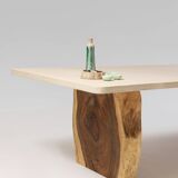 Ninō dining table with suar legs