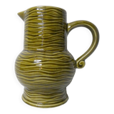 Pichet en barbotine en faïence de Sarreguemines