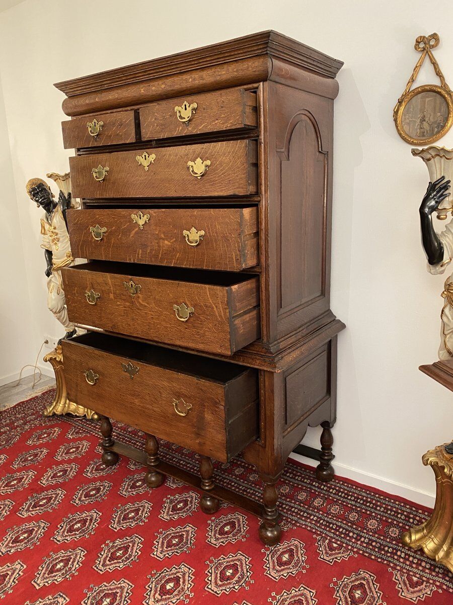 Buffet William & Mary period end of the 17th century