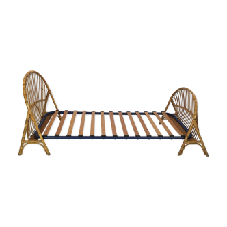 Cot basket rattan of the 1960s