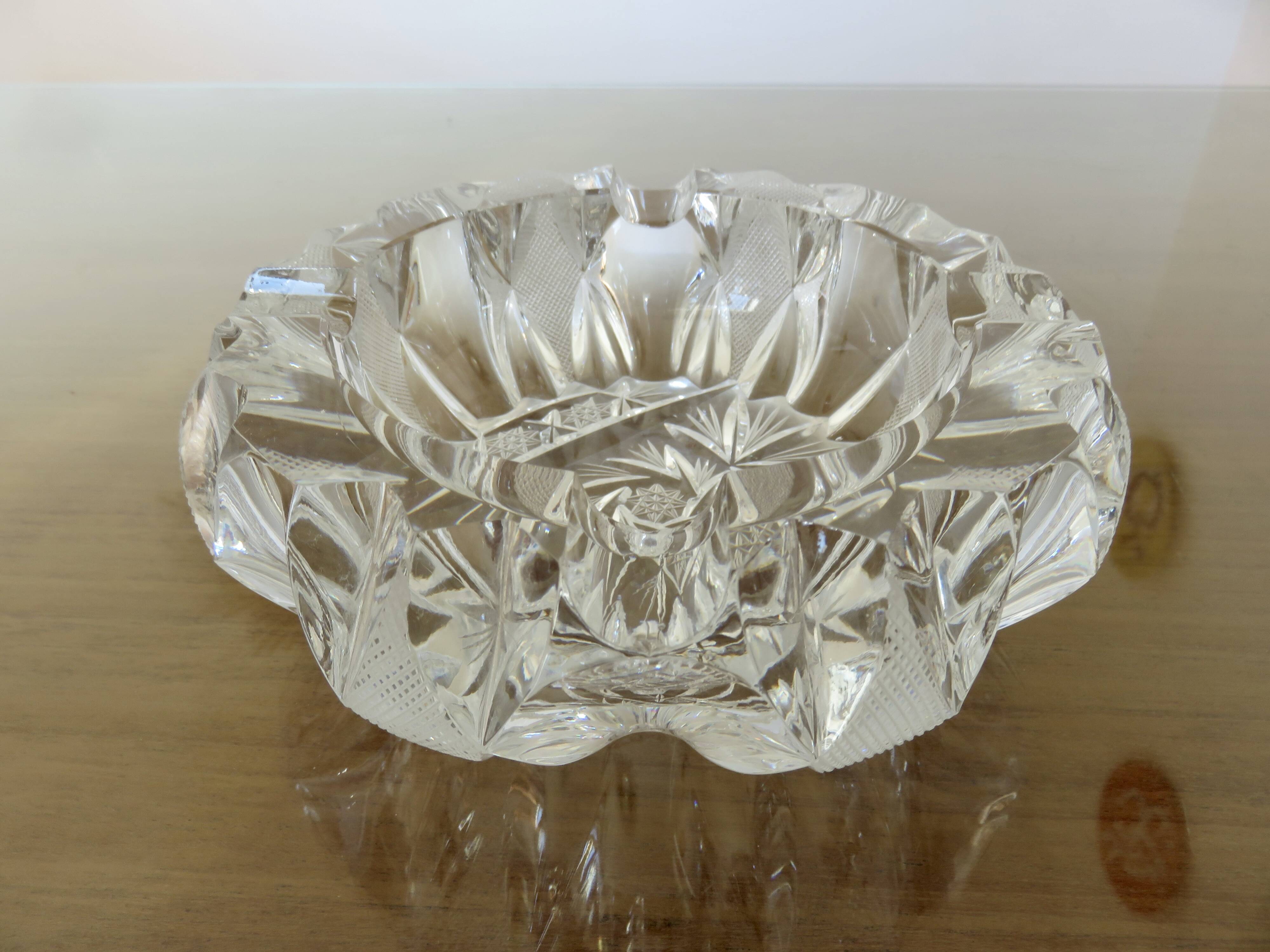 Impressive Bohemian crystal ashtray, crafted and engraved, 1950s.