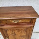 Cherry and walnut jam maker