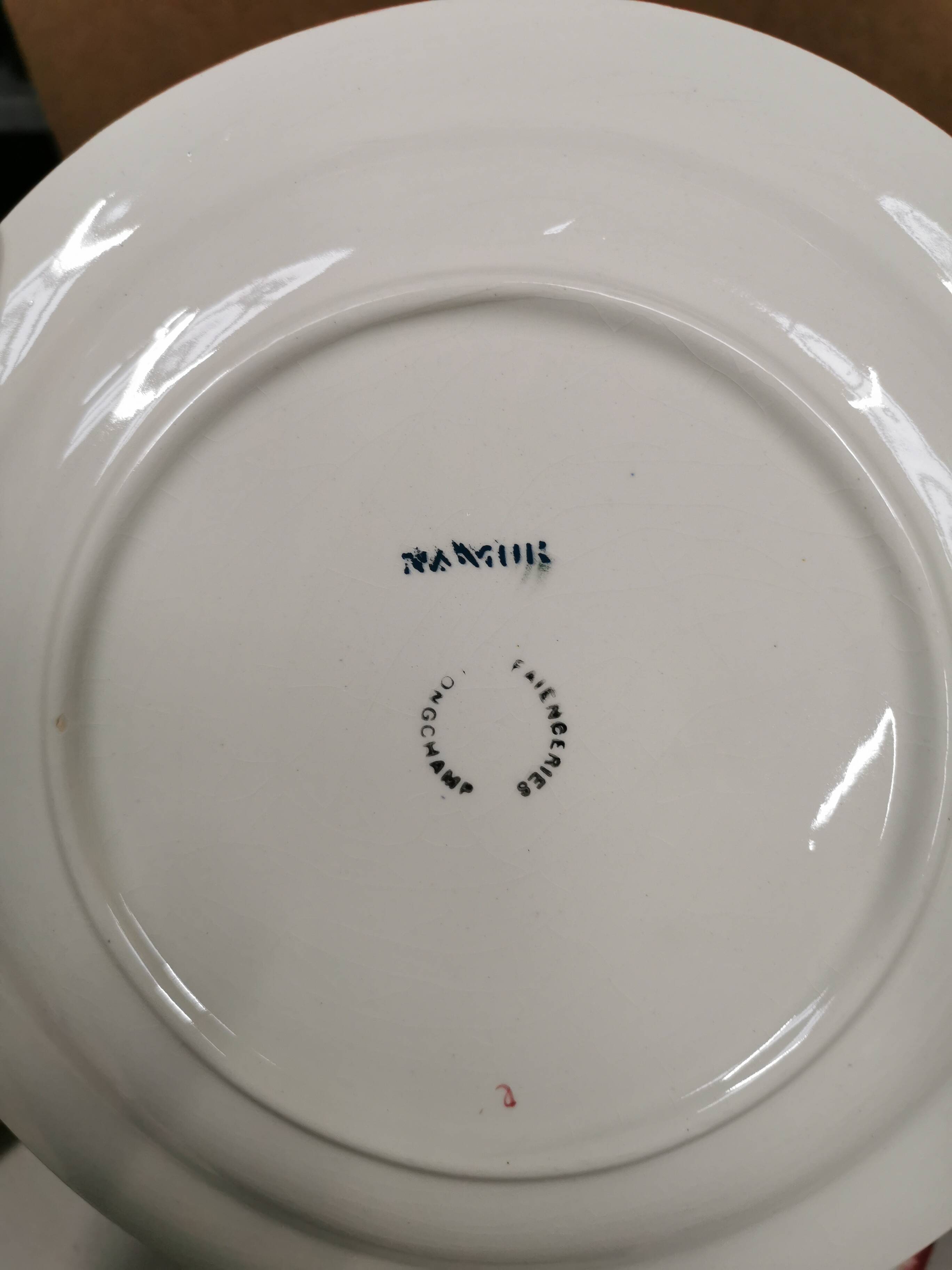 Plat et assiettes barbotine , service à asperges en faience de longchamp