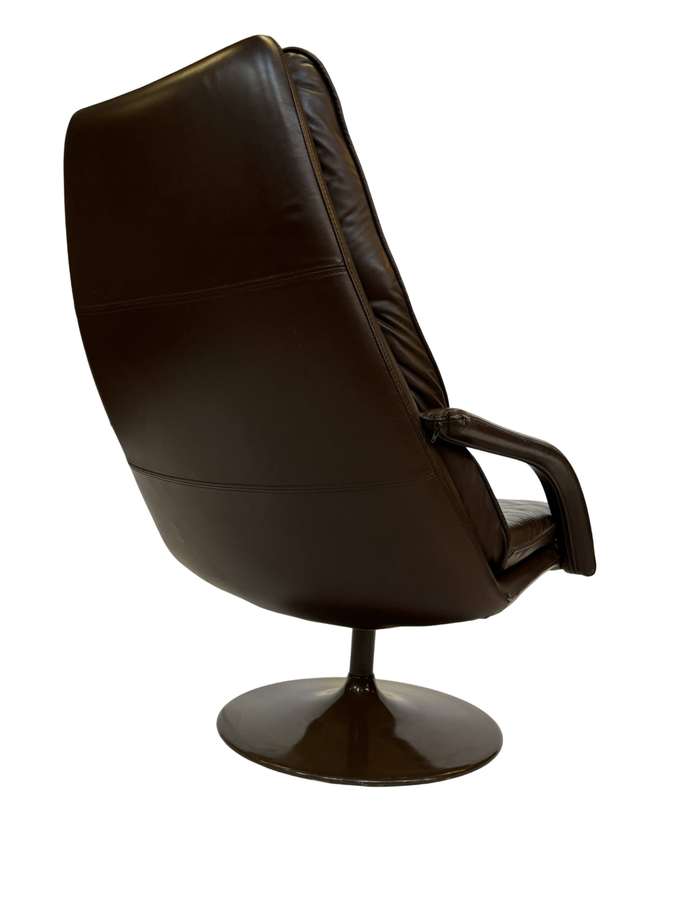 Vintage Artifort lounge chair Geoffrey Harcourt Design Easy Chair