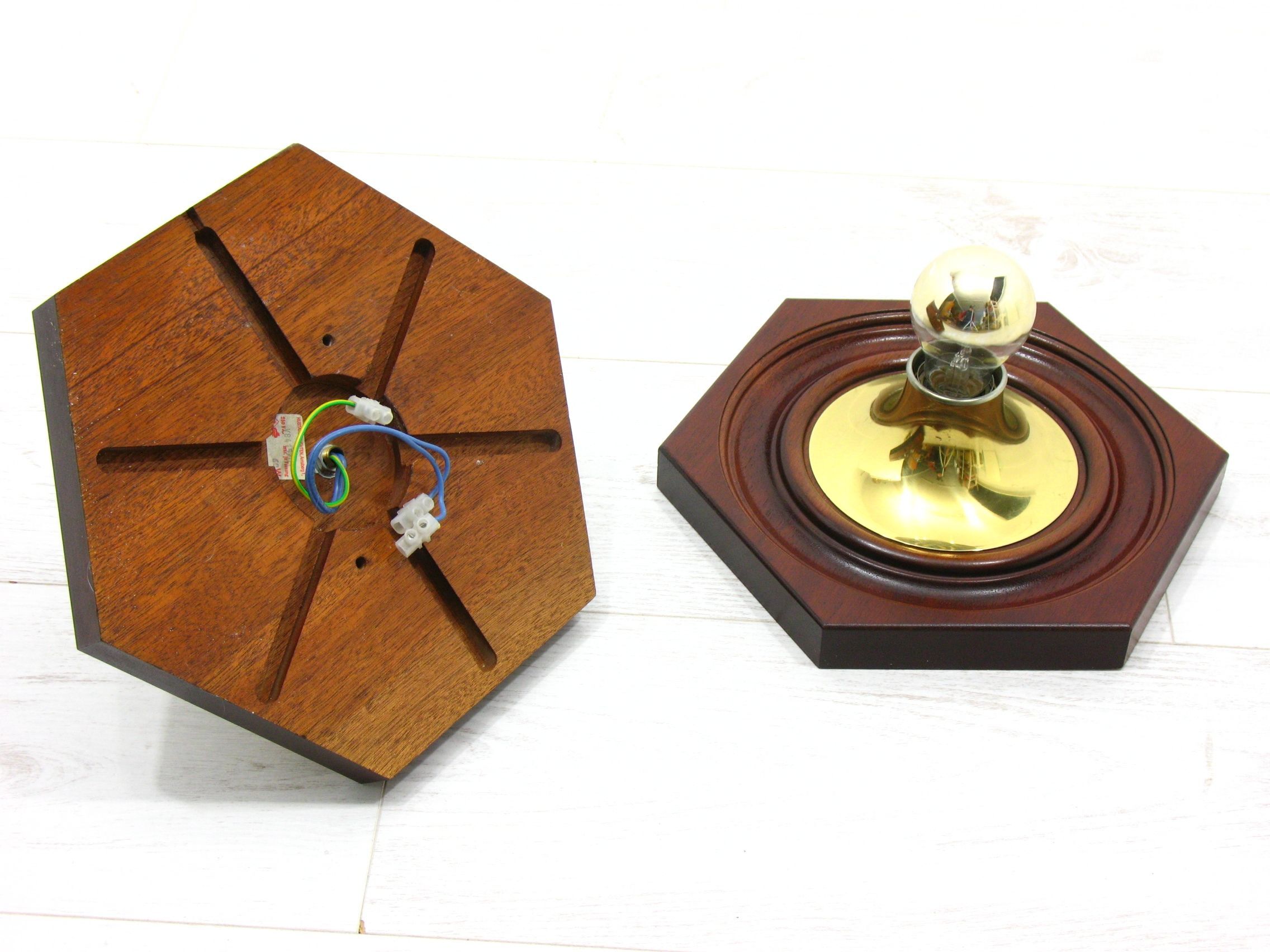 2 appliques hexagonales en bois et laiton, 1970 / 80