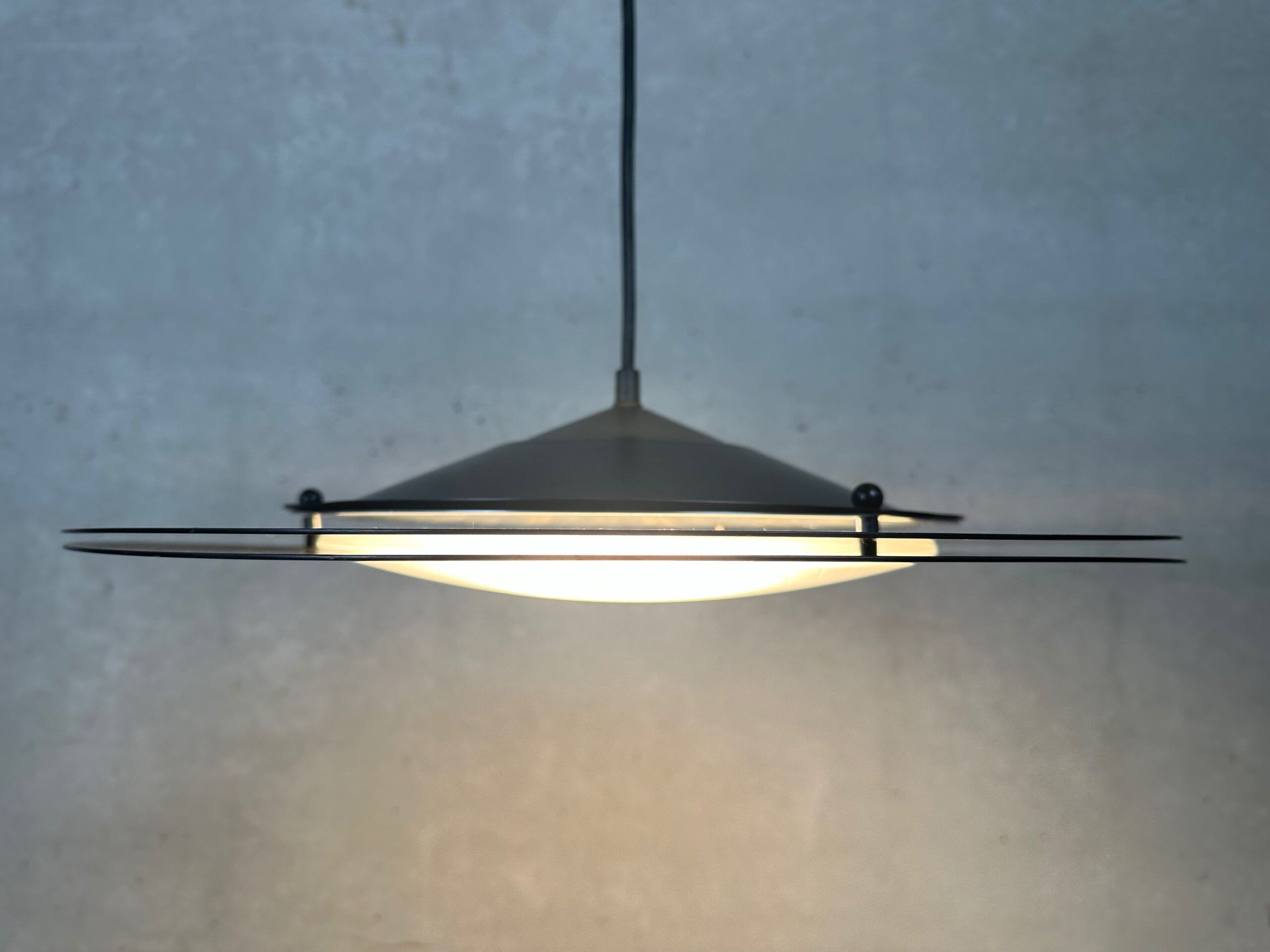 Lampe UFO vintage des années 80