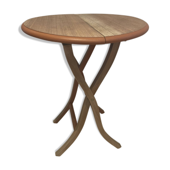 Round folding side table