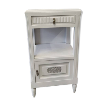Bedside table