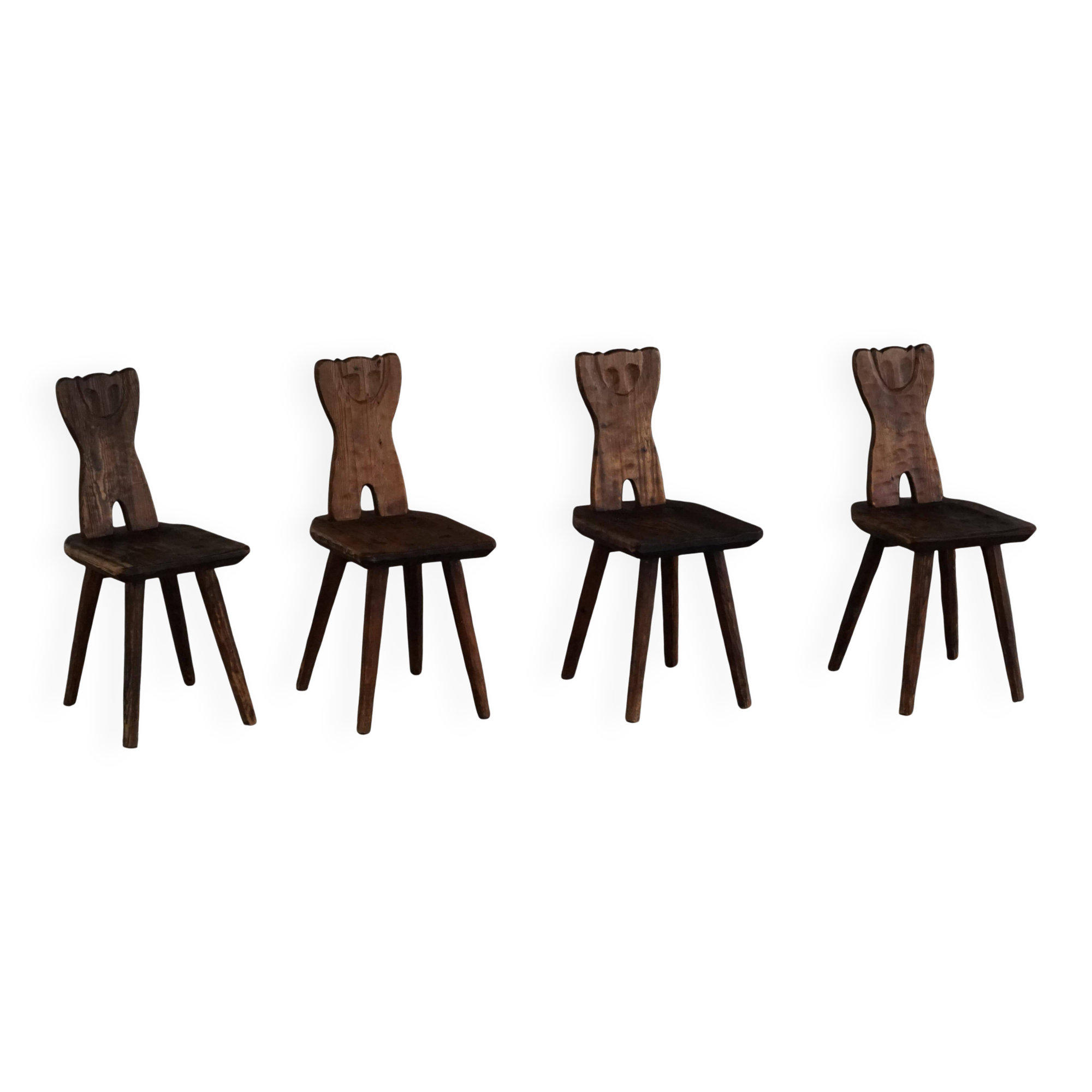 Mid-century Swedish ensemble, set of 4 "Sports Cabin" chairs handmade in pine, 1940s.