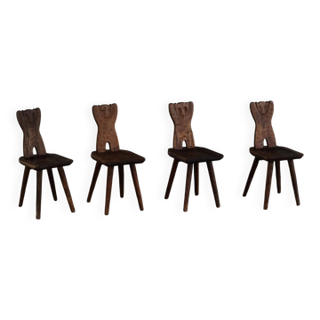 Ensemble suédois du milieu du siècle, lot de 4 chaises "Sports Cabin" fabriquées à la main en pin, années 1940