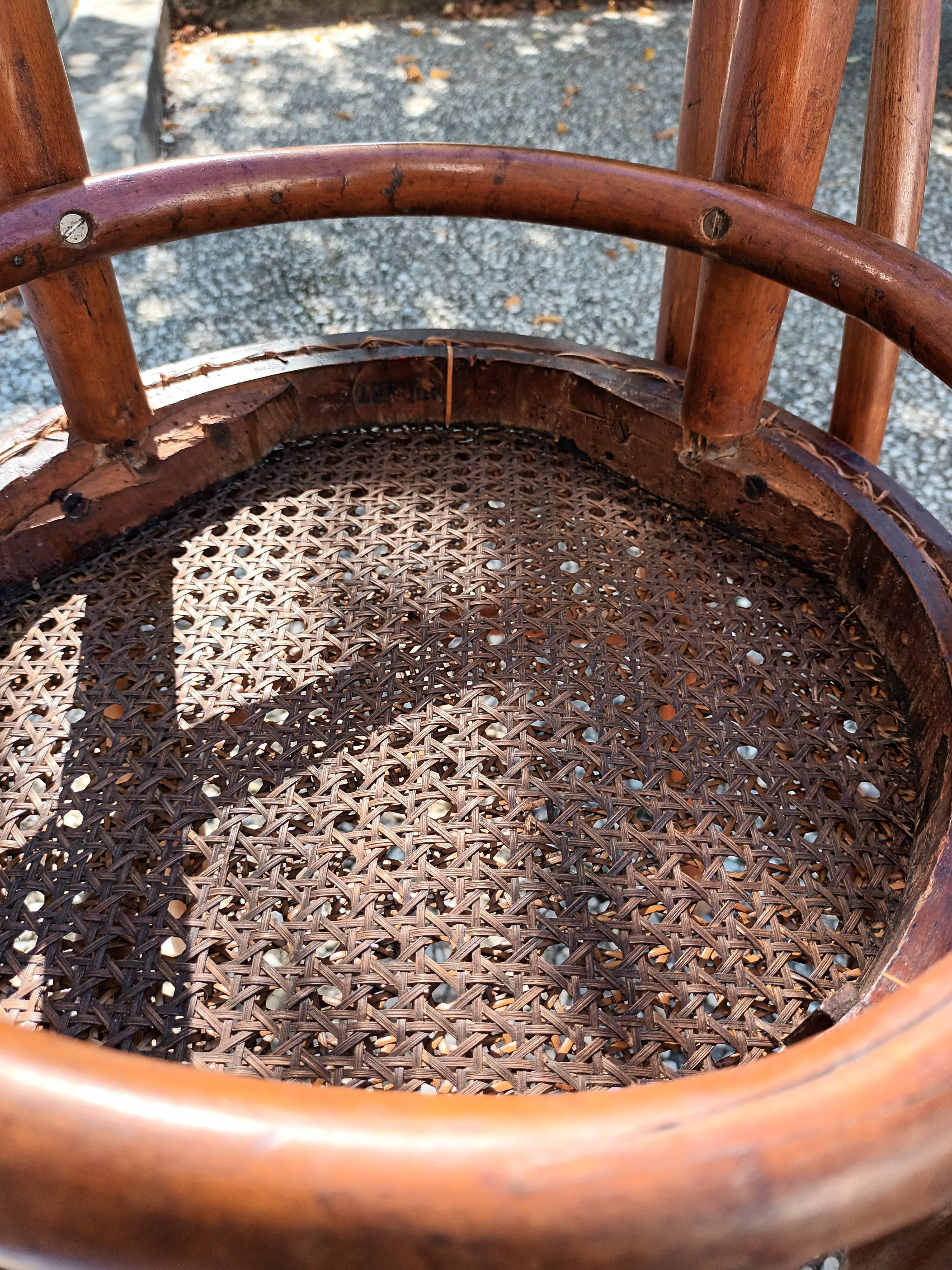 Canned chairs Thonet