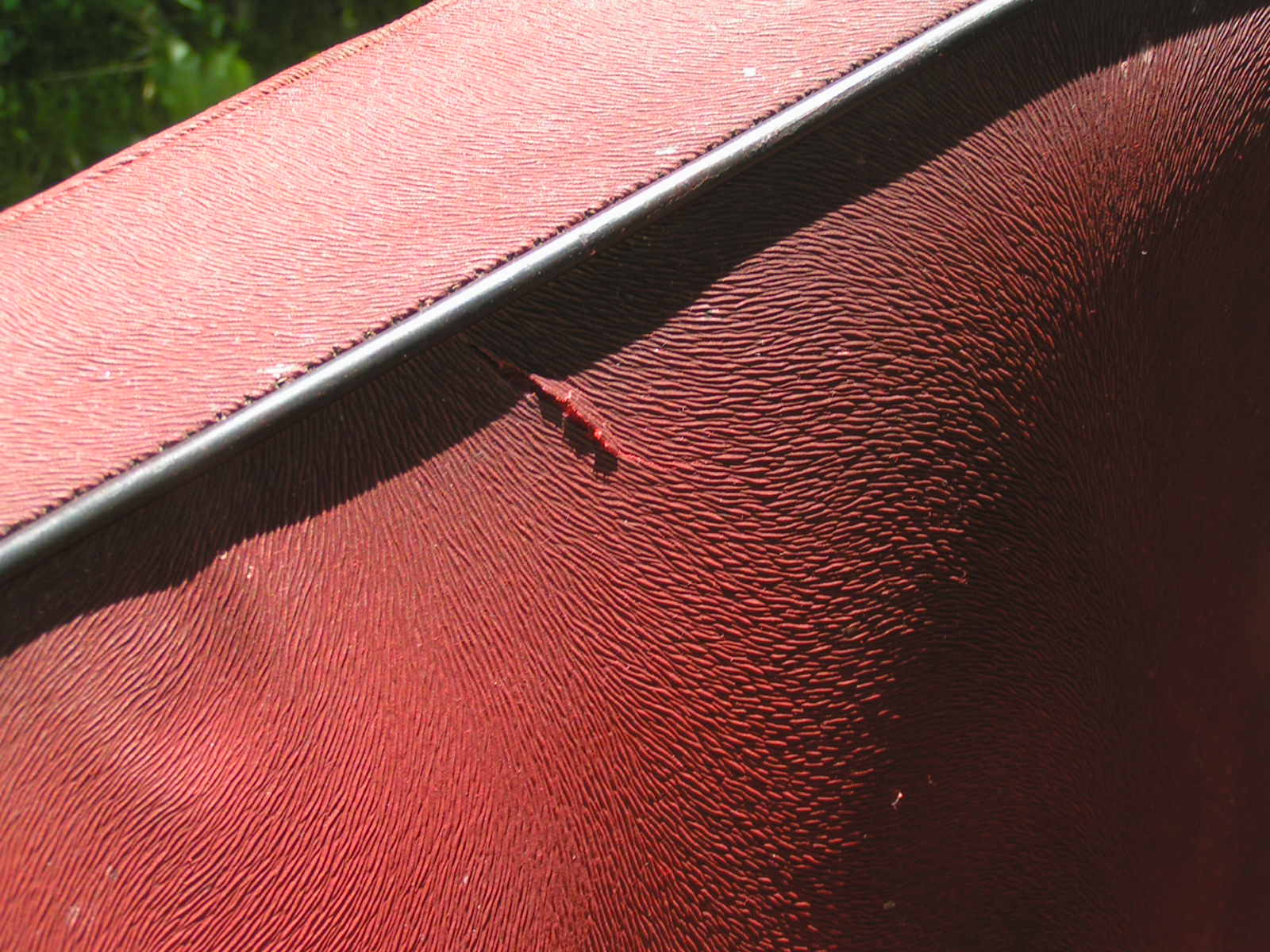 Chaises en skaï rouge années 60