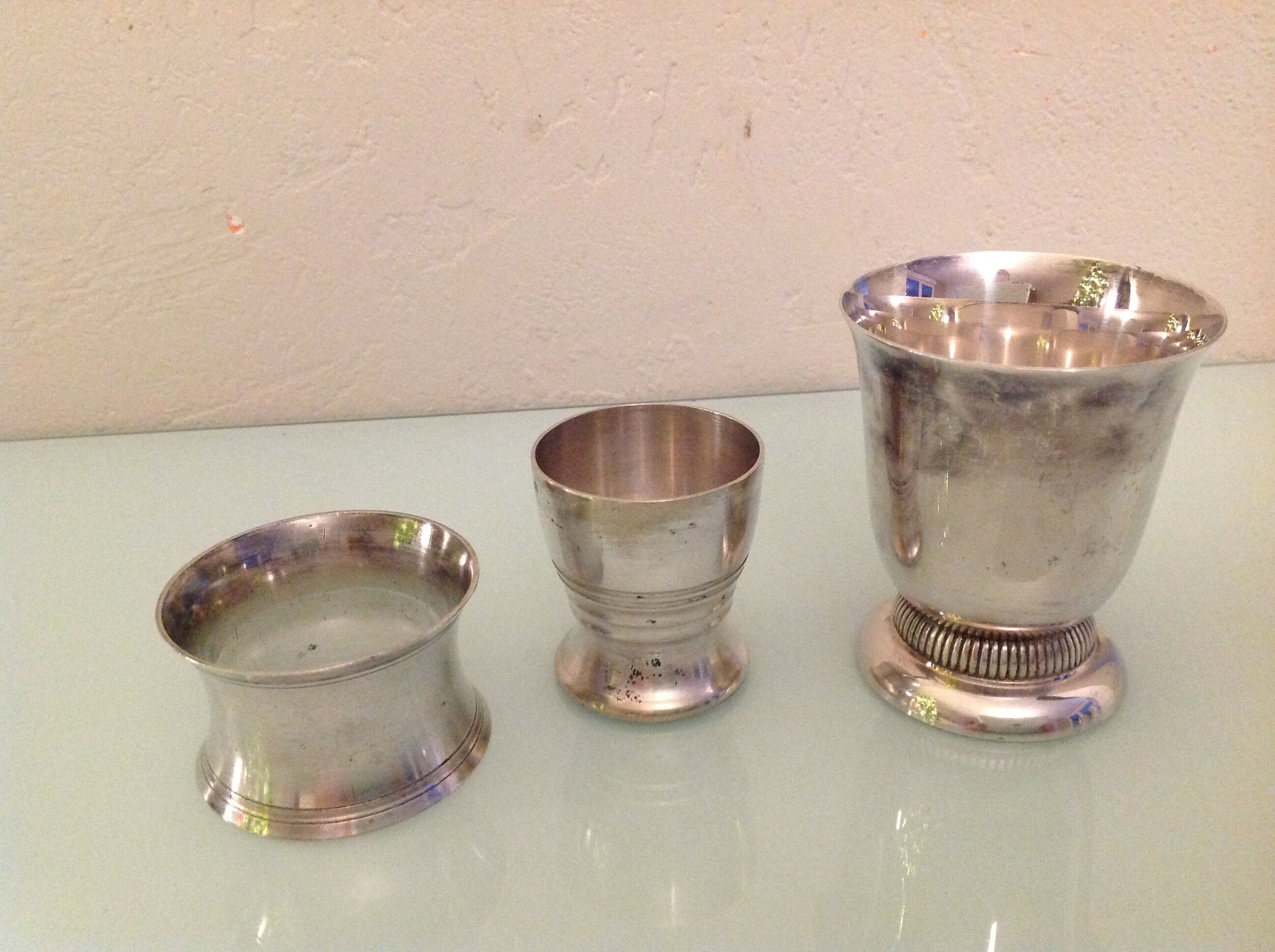 Timpani, shell and round of silver metal / vintage towel 50s-60s