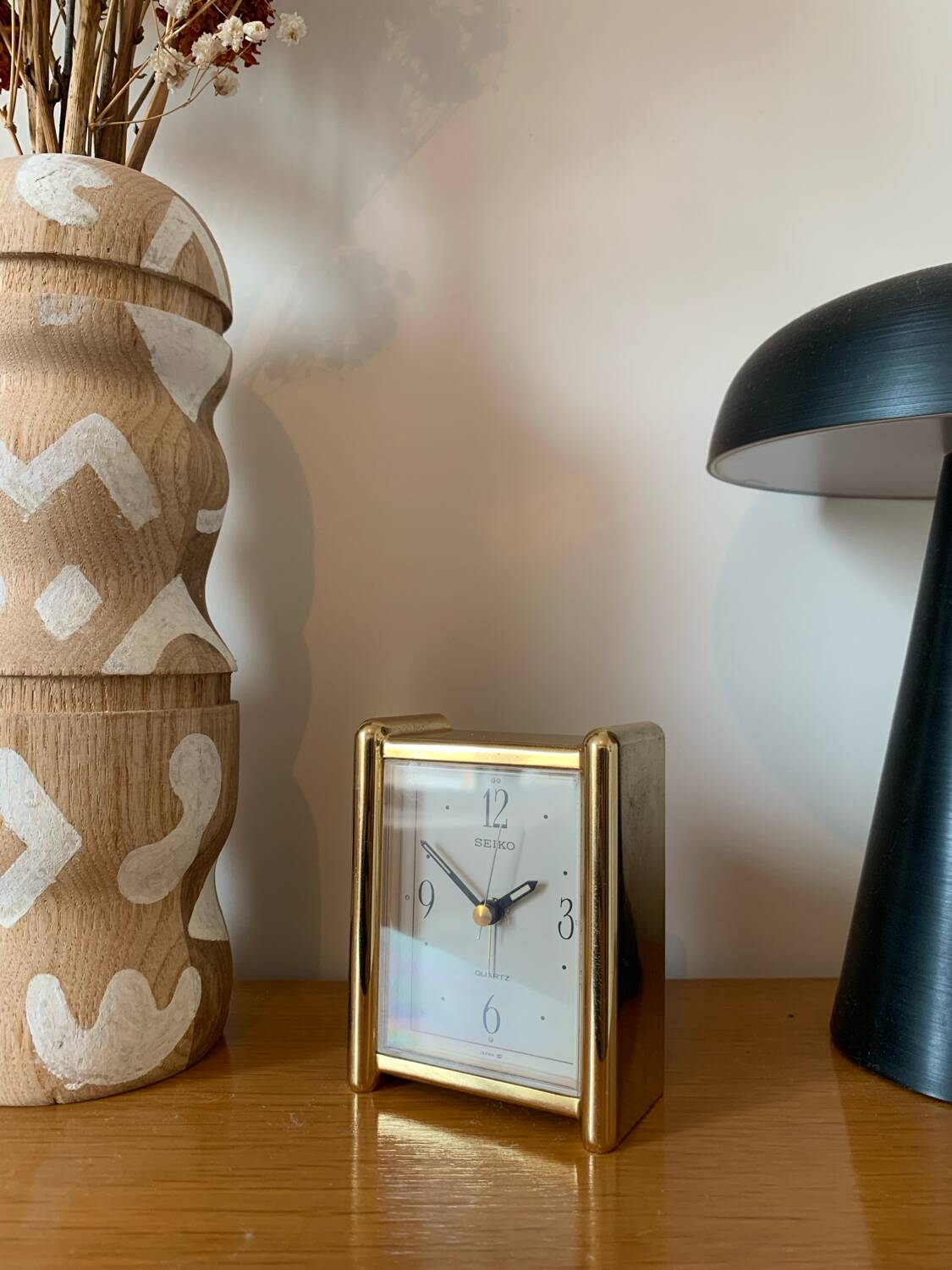 Seiko vintage gold quartz alarm clock