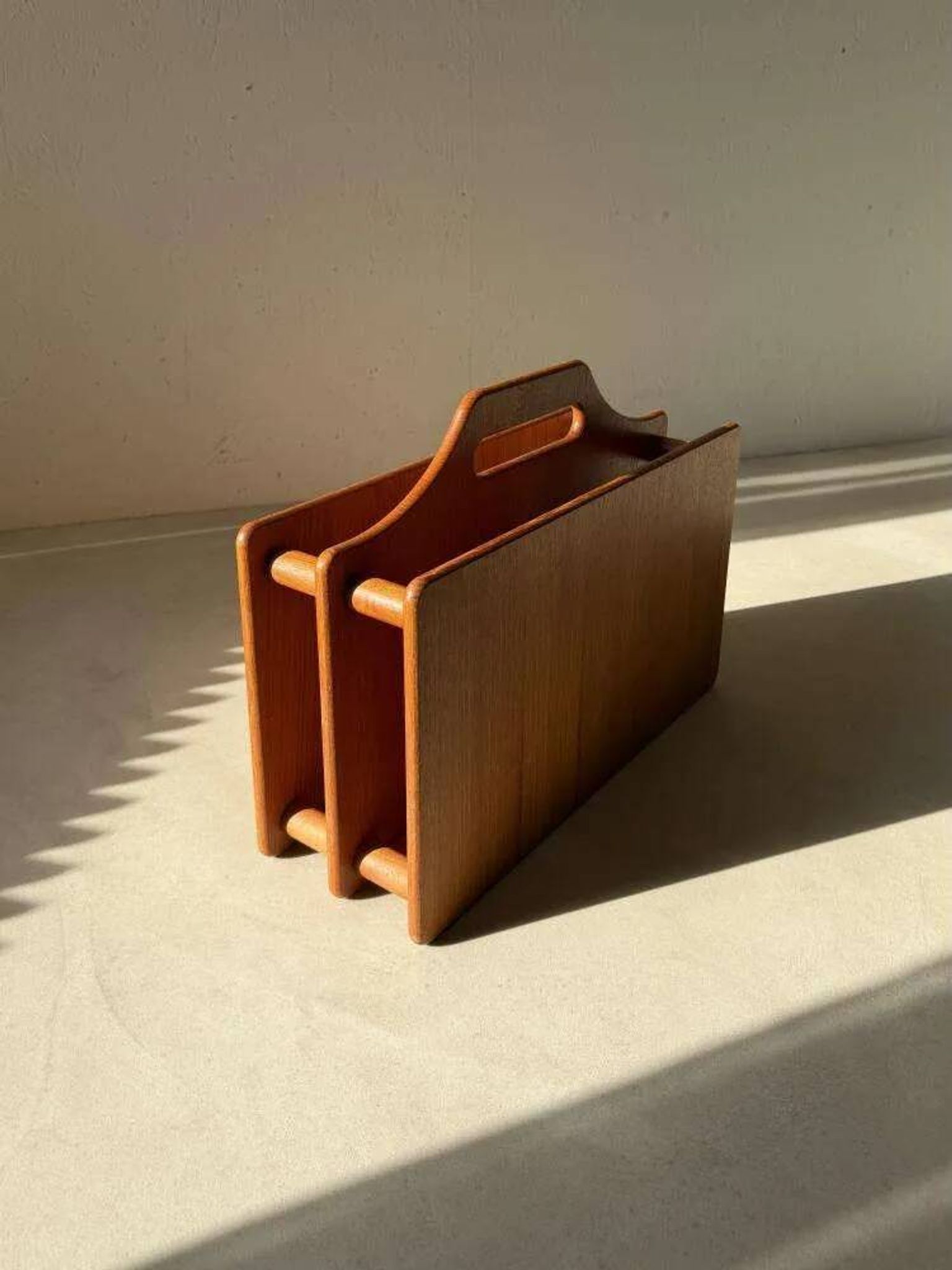 Porte-revue danois Holder Teck 1970s